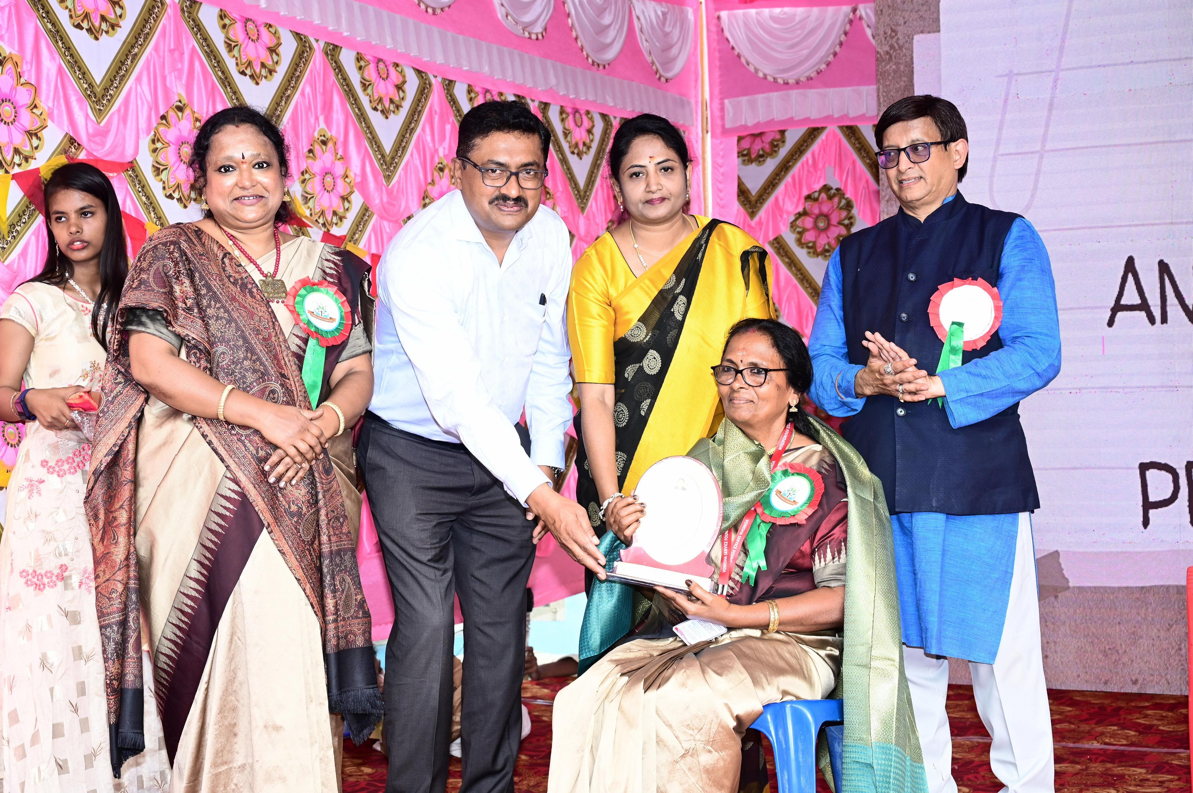 Honoring VSF Faculty in Annual Day 2024