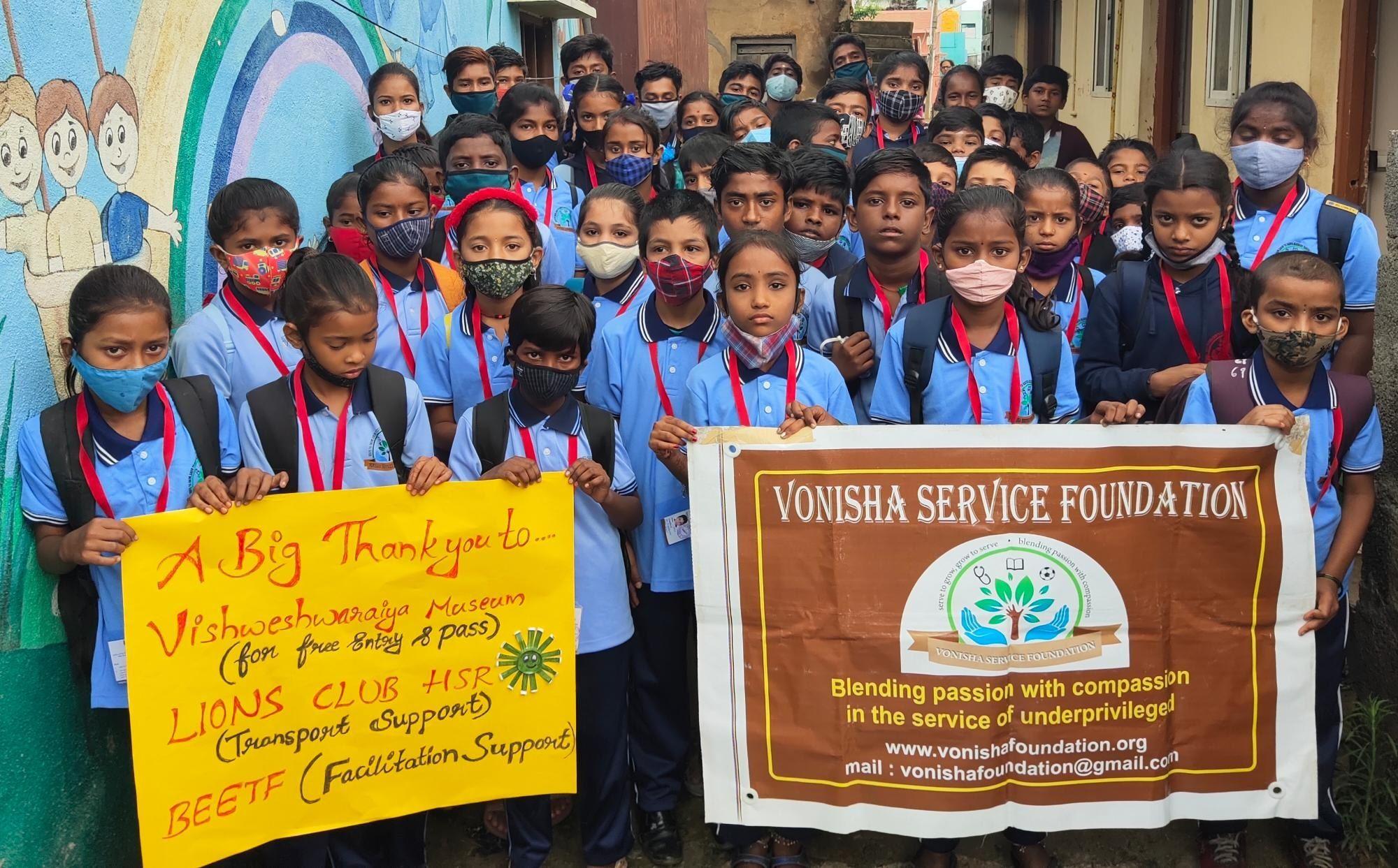 Students on field trip to Bannerghatta Biological Park